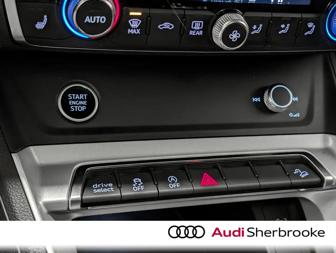 Audi Q3 снимка Audi Q3