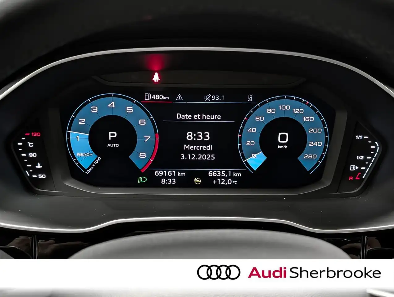 Audi Q3 снимка Audi Q3