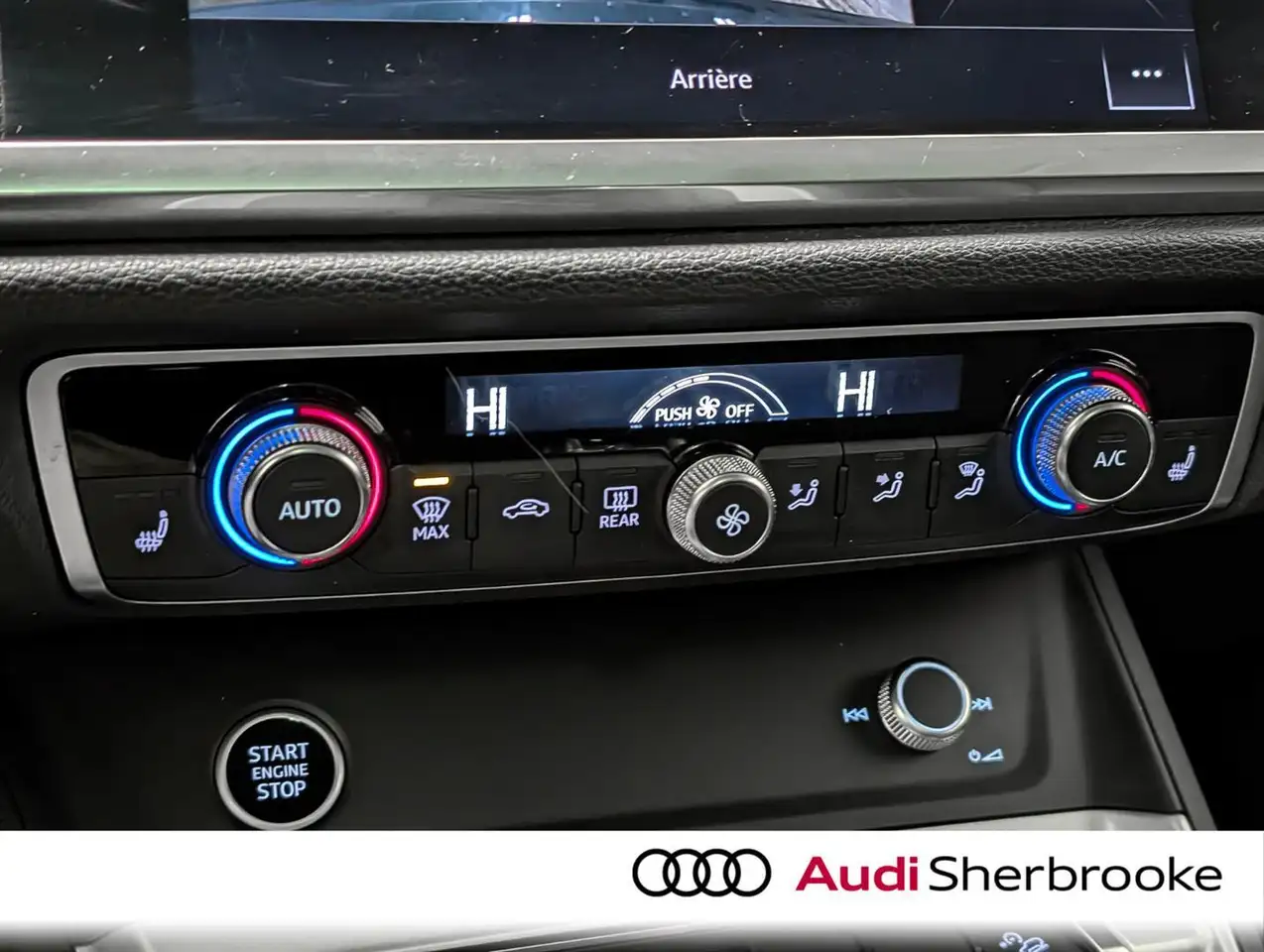 Audi Q3 снимка Audi Q3