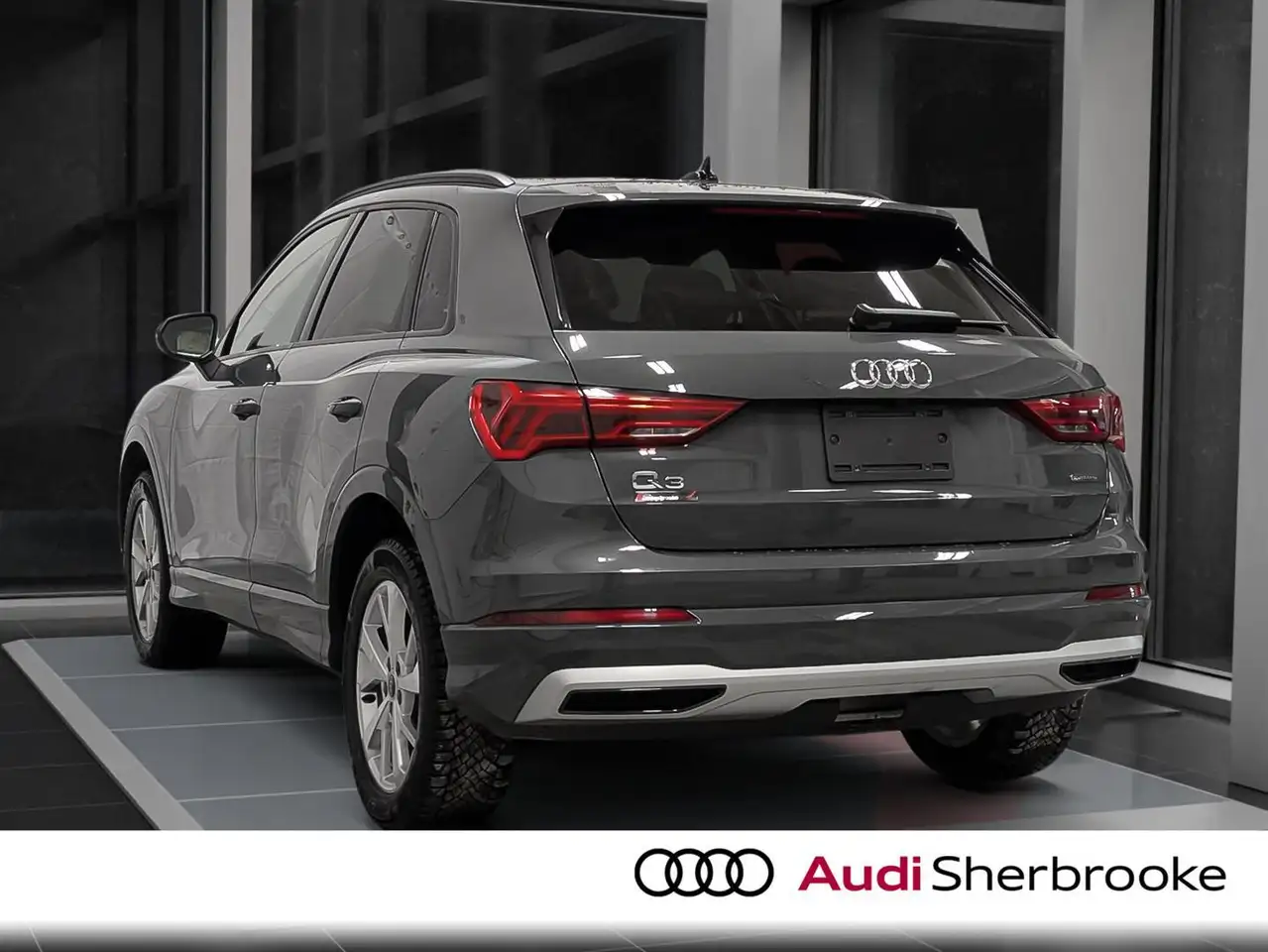 Audi Q3 снимка Audi Q3