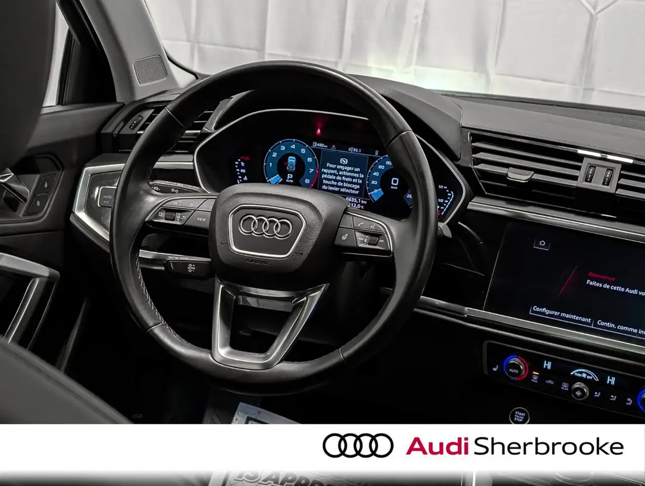 Audi Q3 снимка Audi Q3