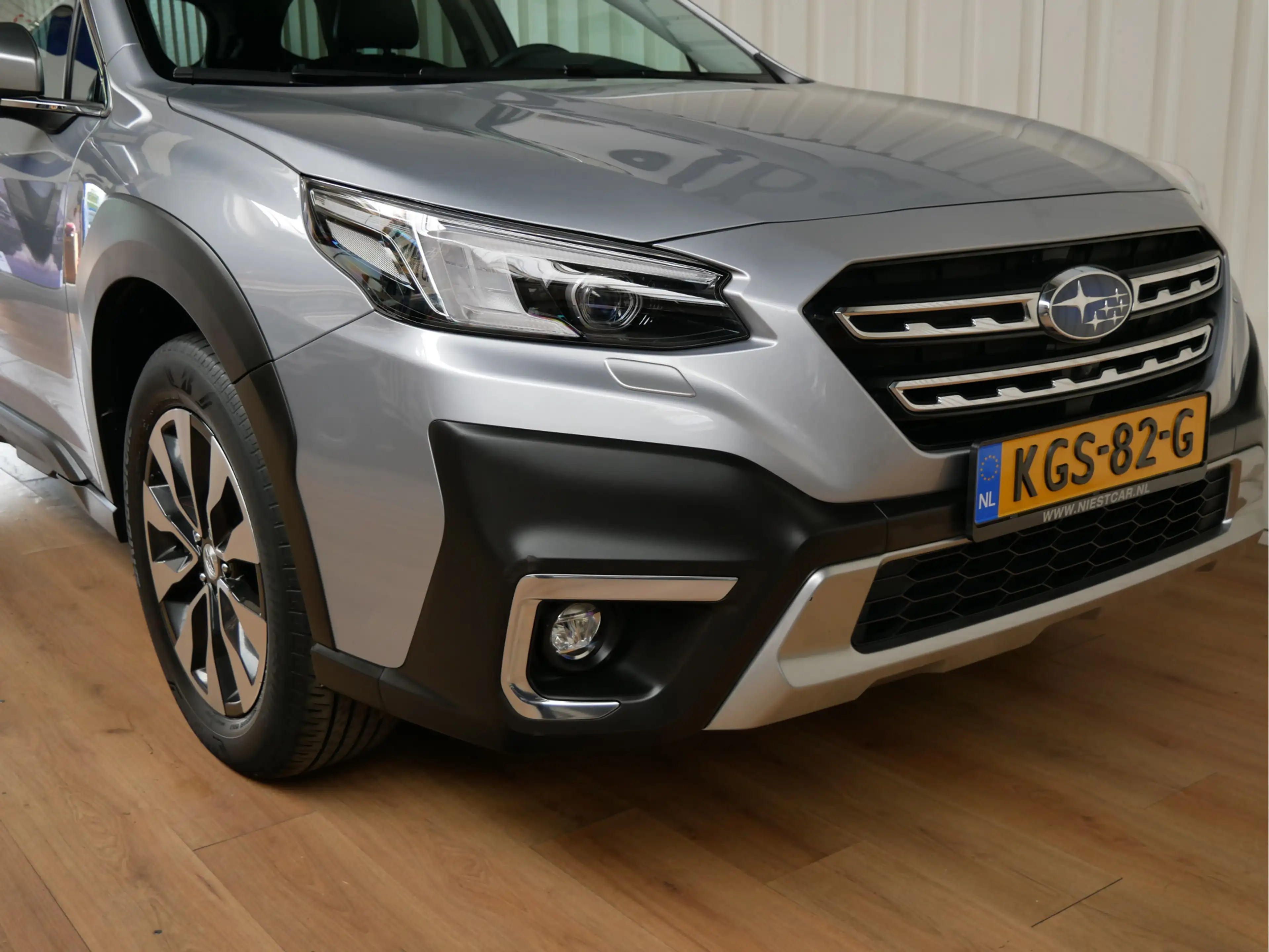Subaru OUTBACK 2.5i Premium — photo 7