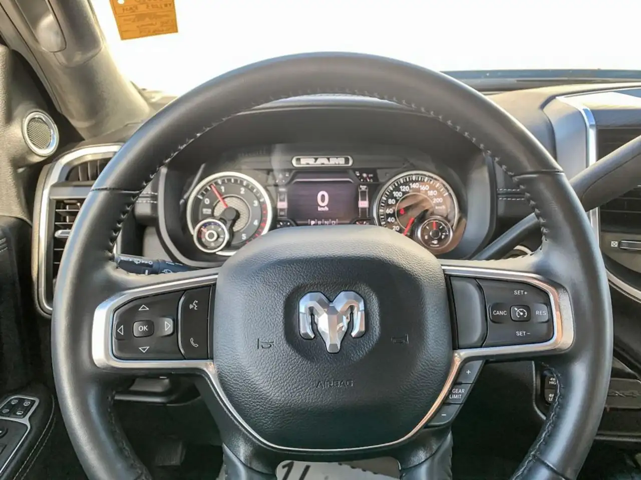 RAM 2500 снимка RAM 2500