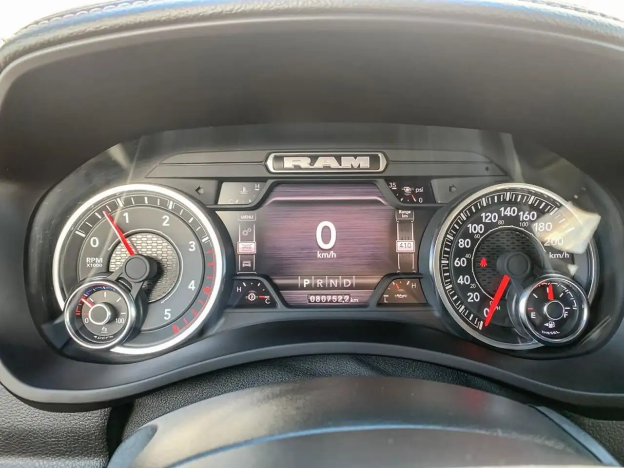 RAM 2500 снимка RAM 2500