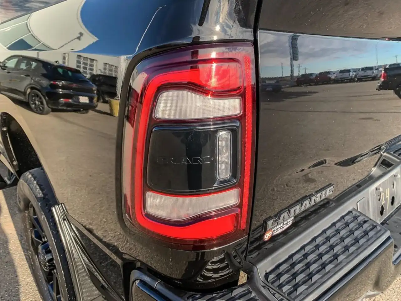 RAM 2500 снимка RAM 2500