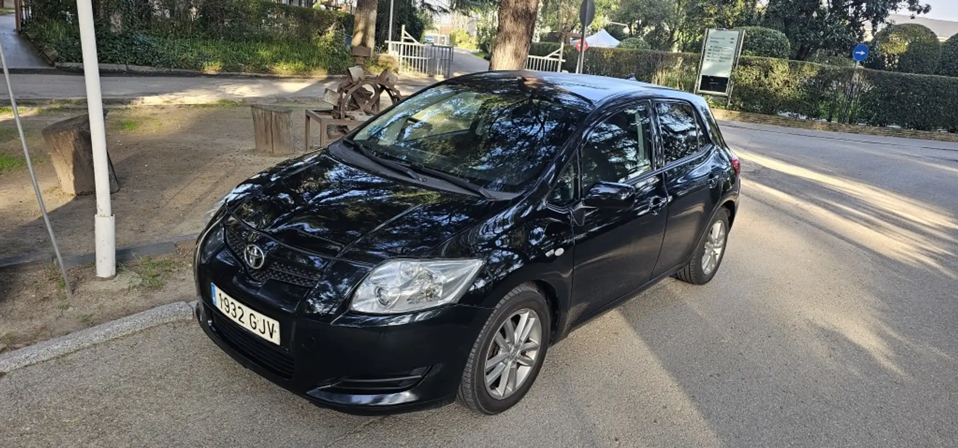 Toyota Auris 1.6 VVT-i Live Negro - 2