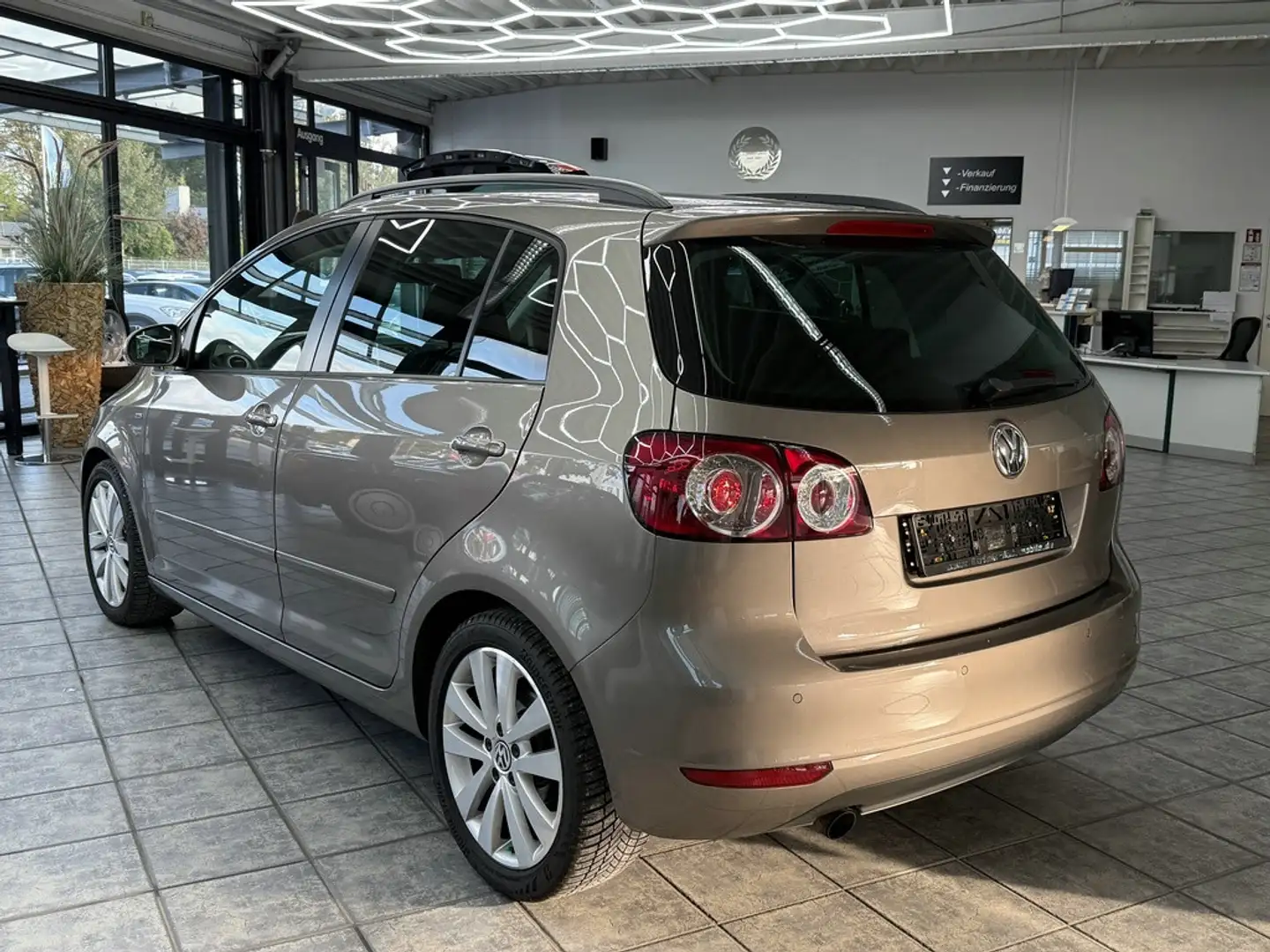 Volkswagen Golf Plus 1.2 TSI Life, Klima, Sitzheiz. GSHD Brun - 2