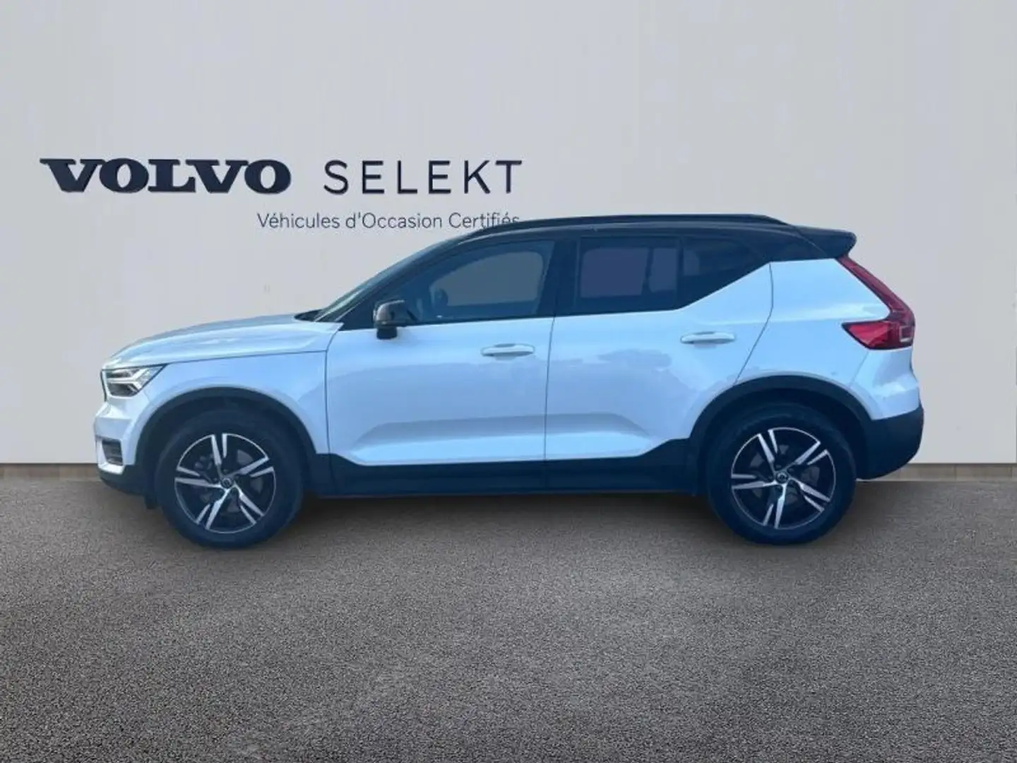 Volvo XC40 B3 163ch R-Design DCT 7 Blanc - 2