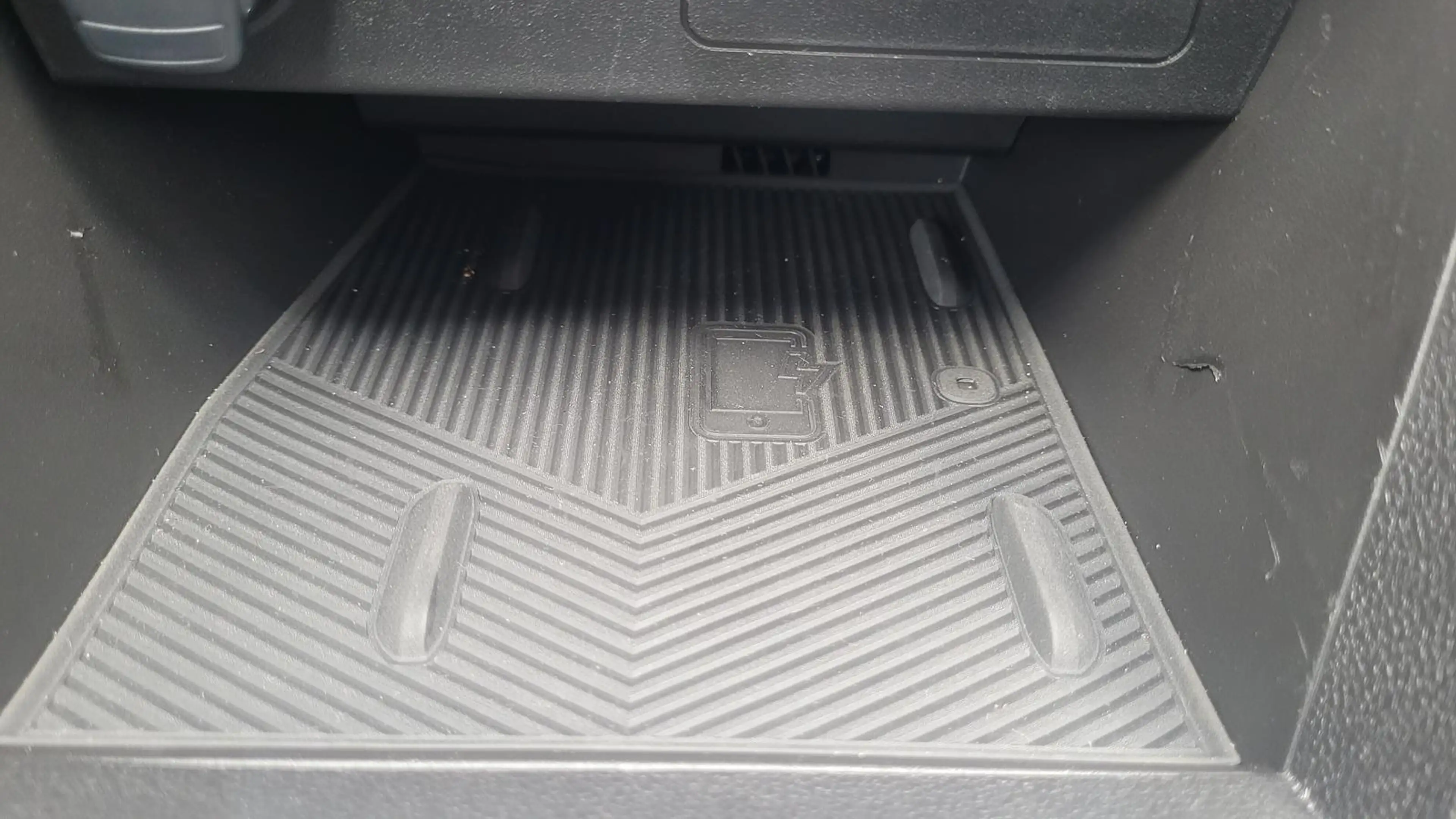 Dacia Jogger Journey Hybrid 155 Vollausstattung 7 Sitz 116 k... — photo 11