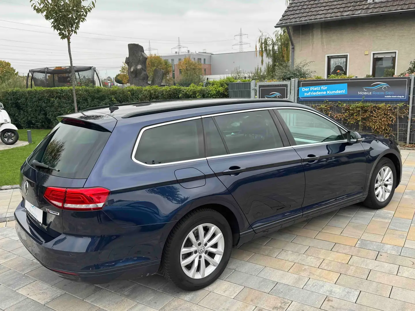 Volkswagen Passat Variant Passat Variant 2.0 TDI *Navi*STHZ*PDC*SHZ* Blau - 2