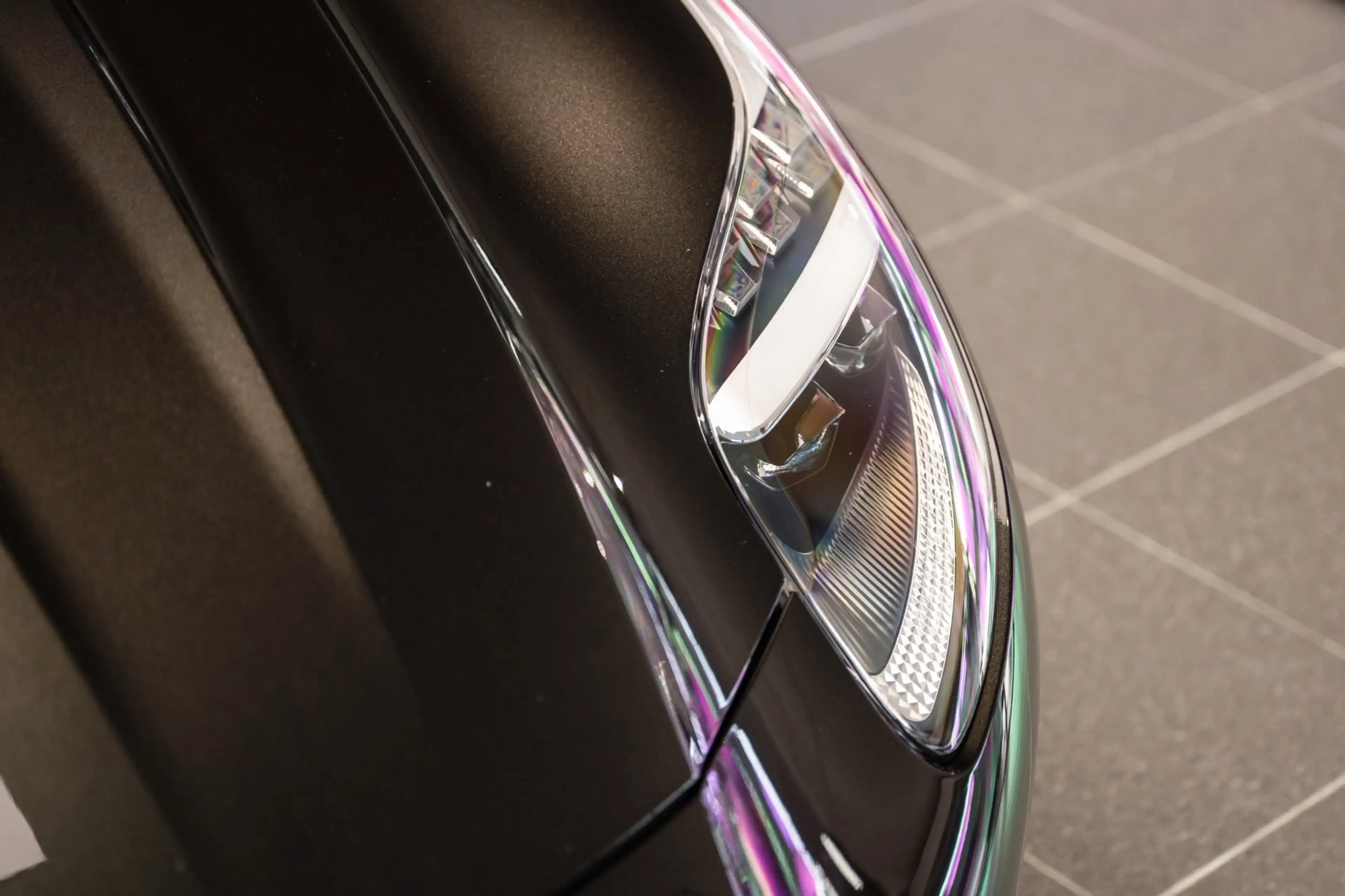 Aston Martin DB12 VOLANTE 4.0 V8 — photo 13