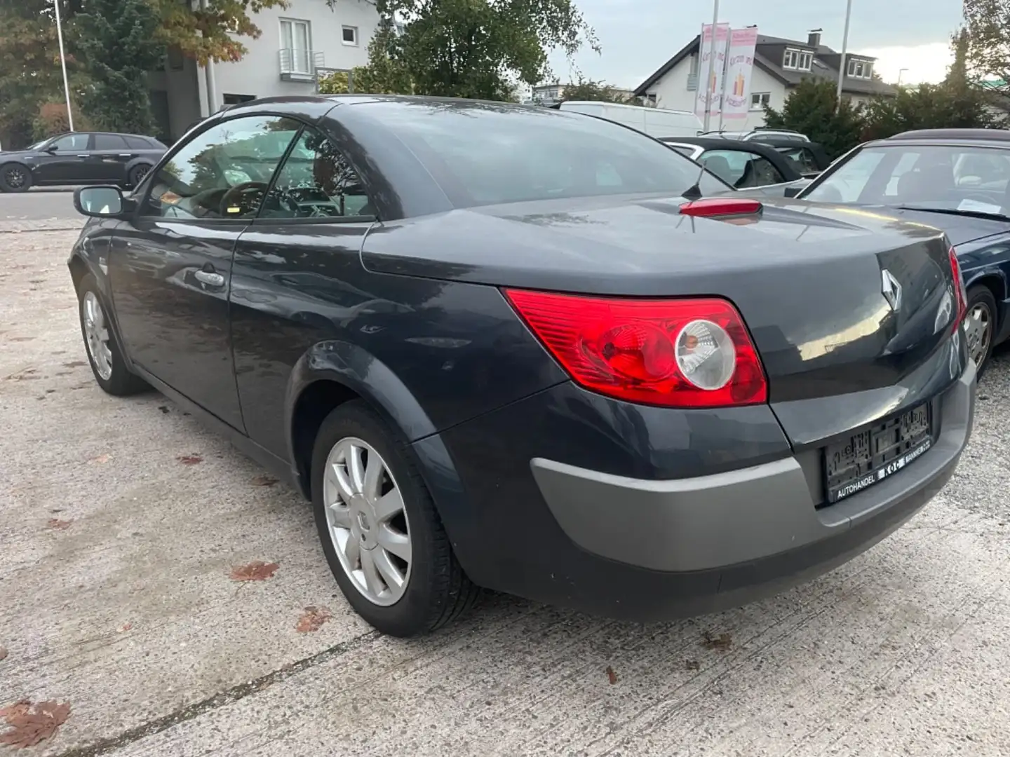 Renault Megane II 2,0 Cabrio Dynamique LEDER KLIMA ALU Grau - 2