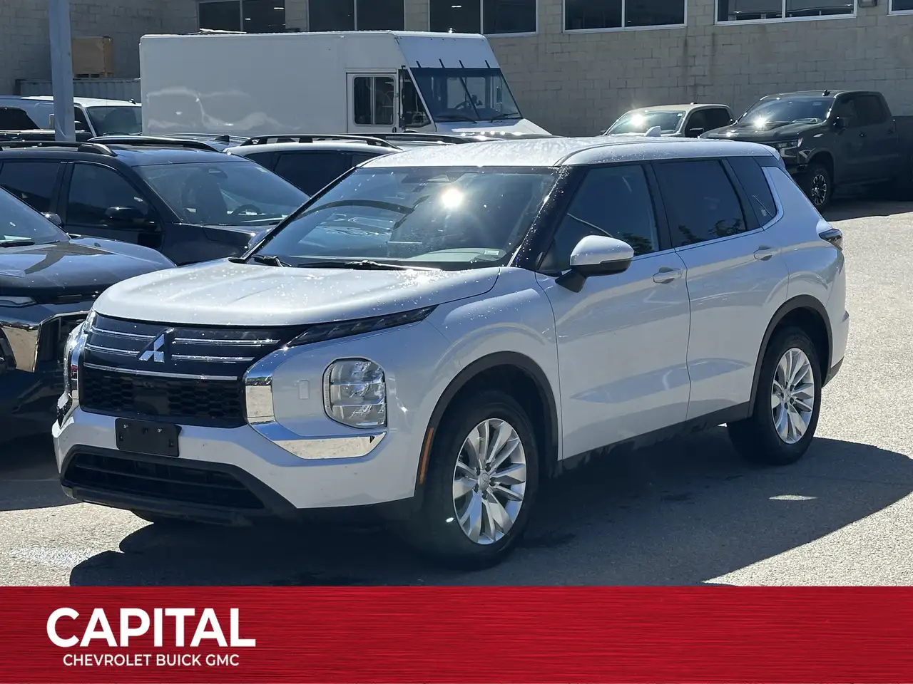 2025 Mitsubishi Outlander