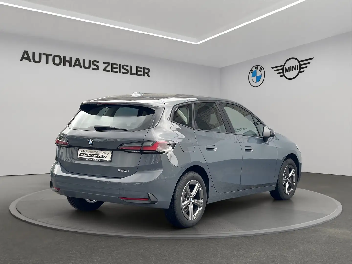 BMW 220 i Active Tourer AHK UPE 44.510,-- Grau - 2