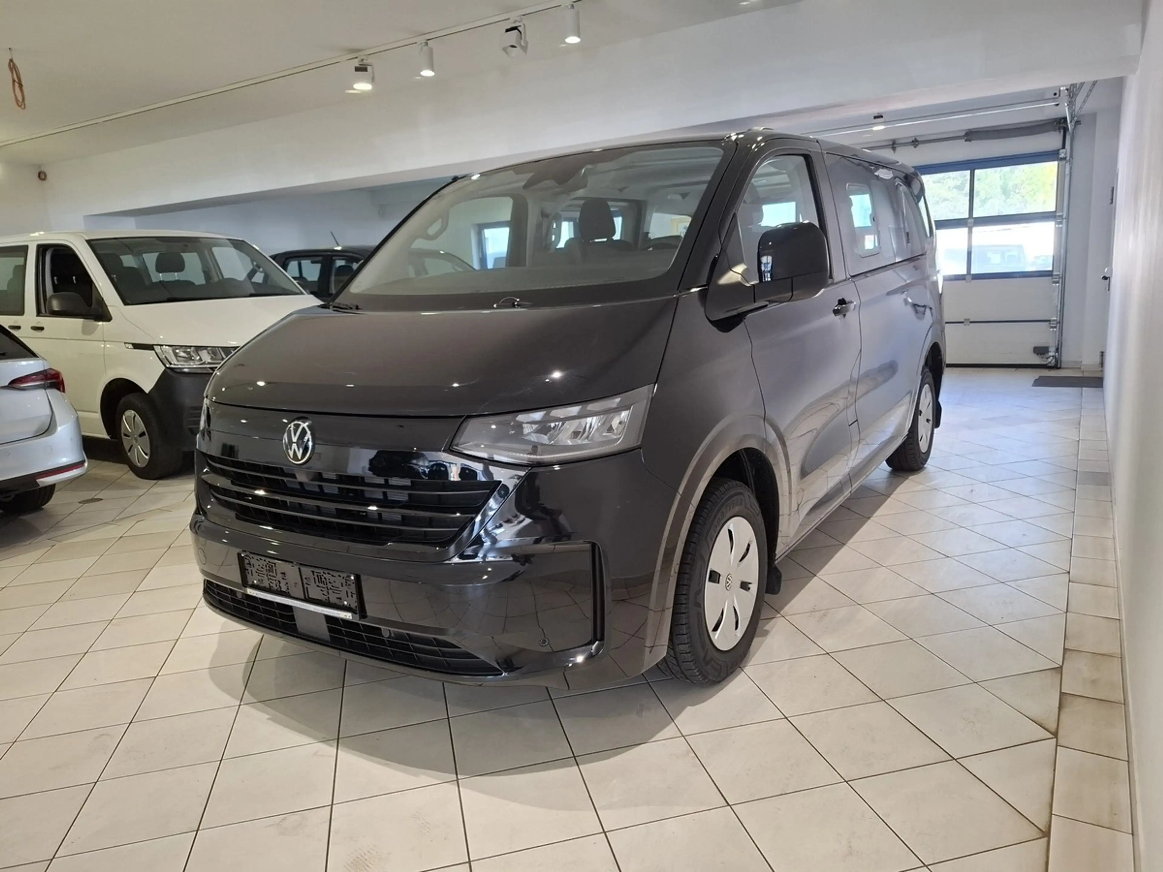 Volkswagen T7 Kombi 2.0 TDI DSG 5Sitze Kamera SHZ — photo 2