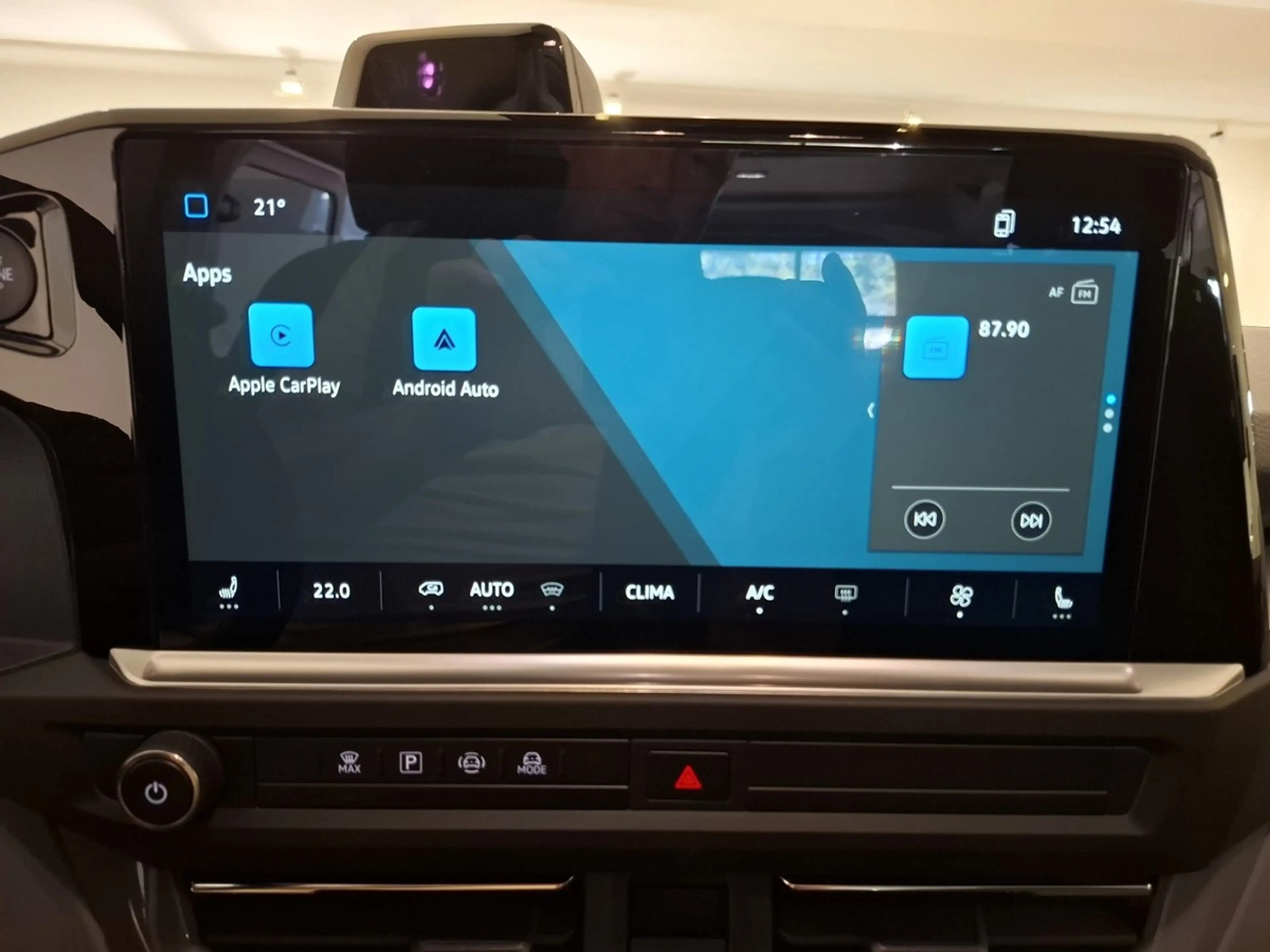 Volkswagen T7 Kombi 2.0 TDI DSG 5Sitze Kamera SHZ — photo 11