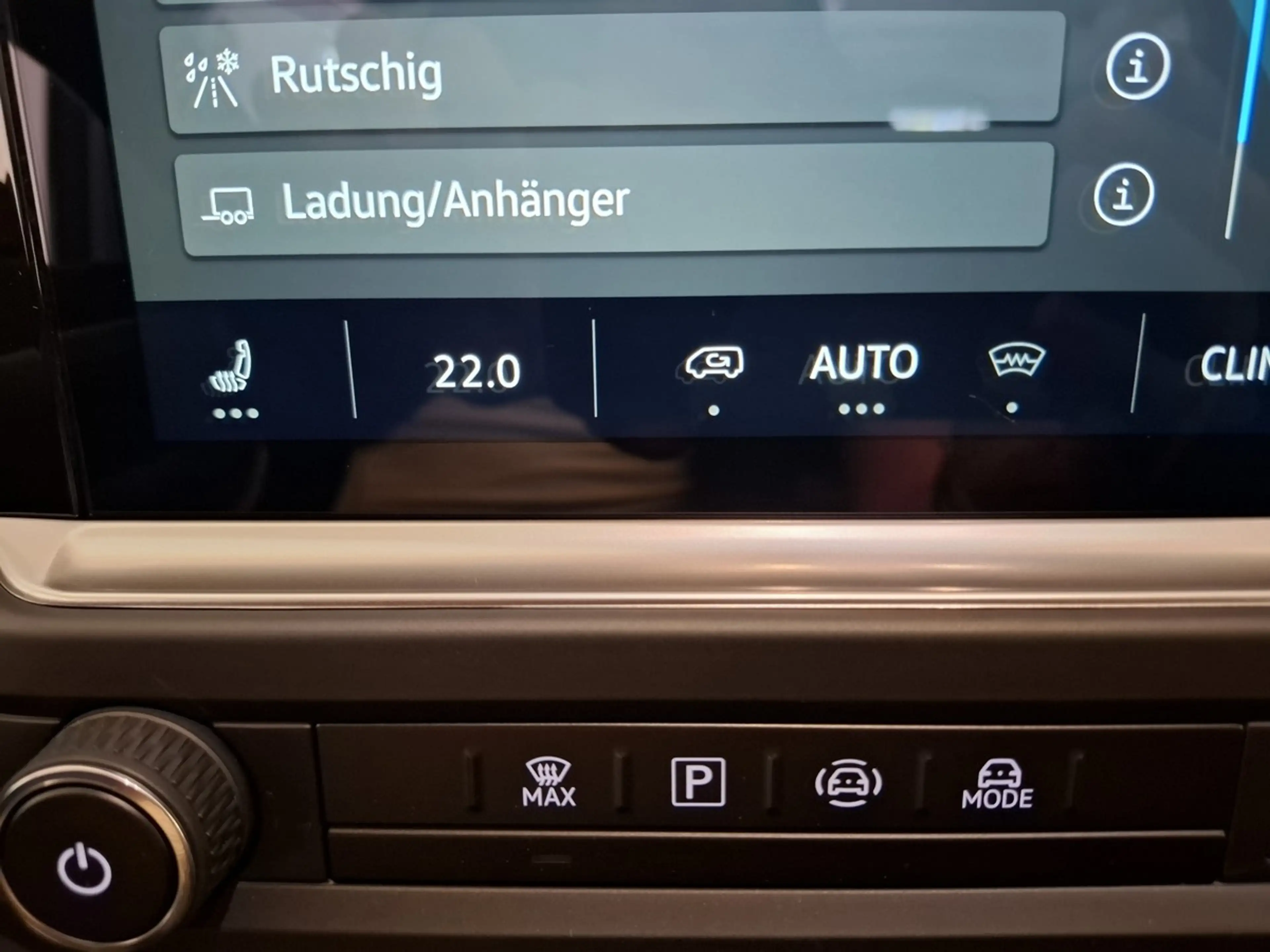 Volkswagen T7 Kombi 2.0 TDI DSG 5Sitze Kamera SHZ — photo 12