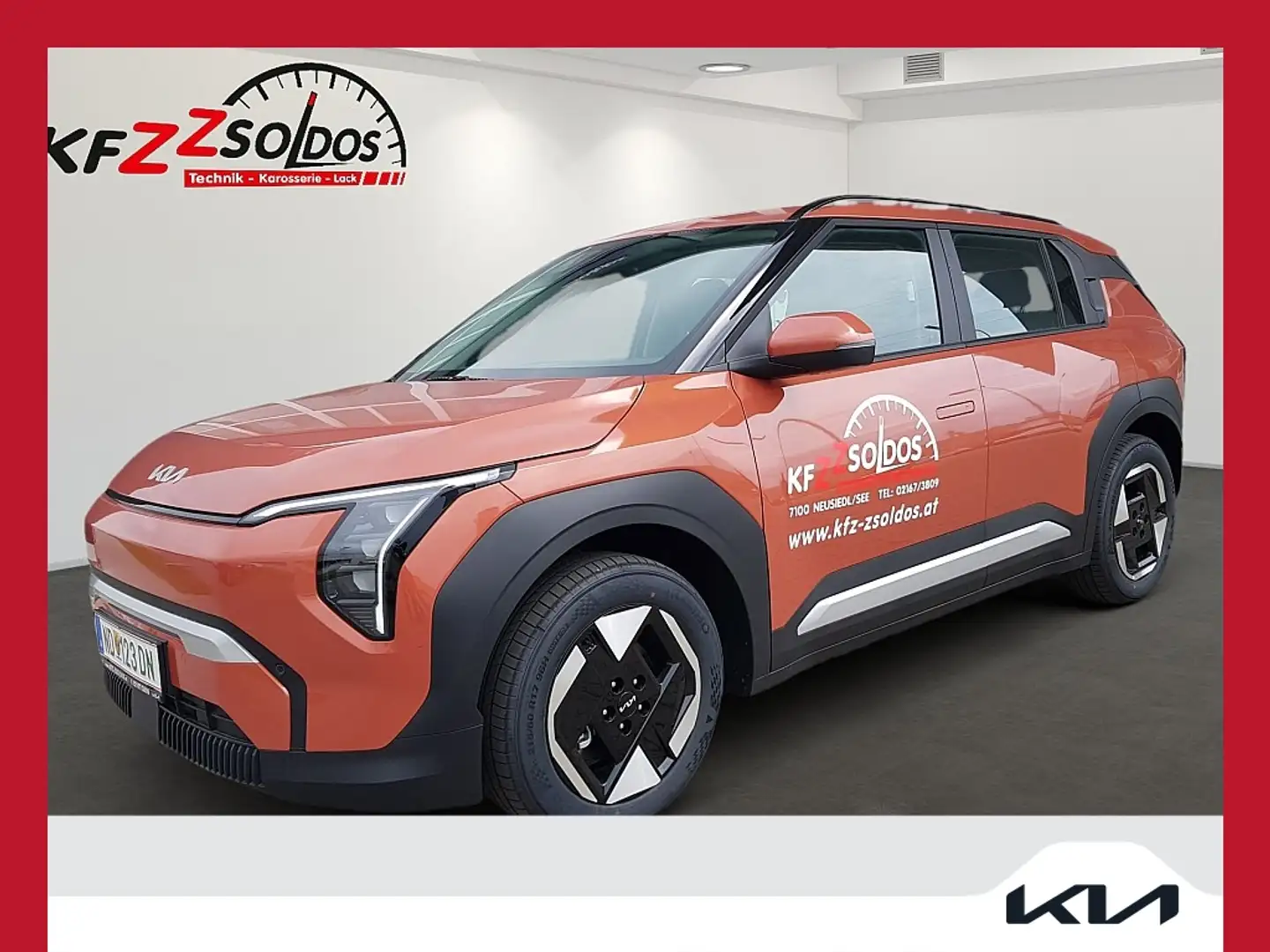 Kia EV3 FWD 56,7kWh Standard Range Air Pomarańczowy - 1