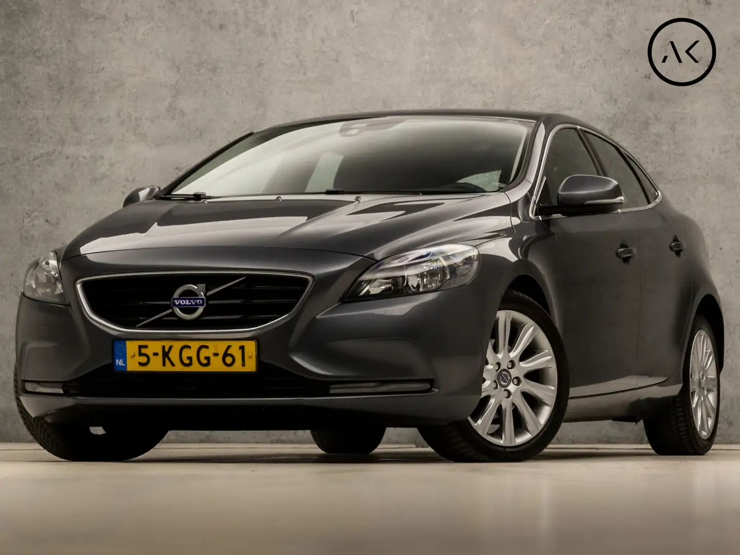 Volvo V40 1.6 D2 Sport (NAVIGATIE, CAMERA, CLIMATE, VIRTUAL Grigio - 1