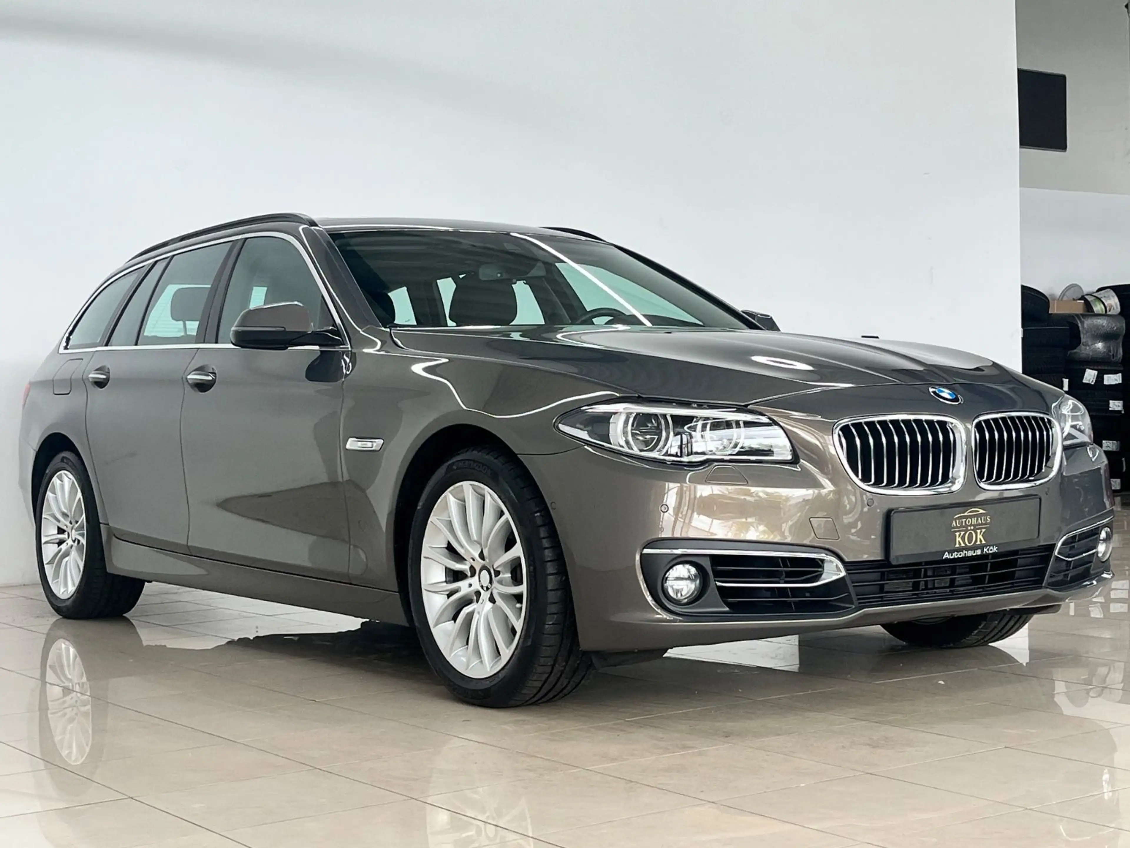 BMW 535 Touring xDrive LUXURY HEADUP PANO SOFT RFK — photo 4
