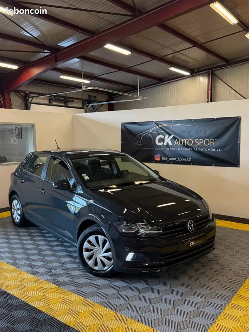 Volkswagen Polo 1.0 MPI 80ch Grau - 1