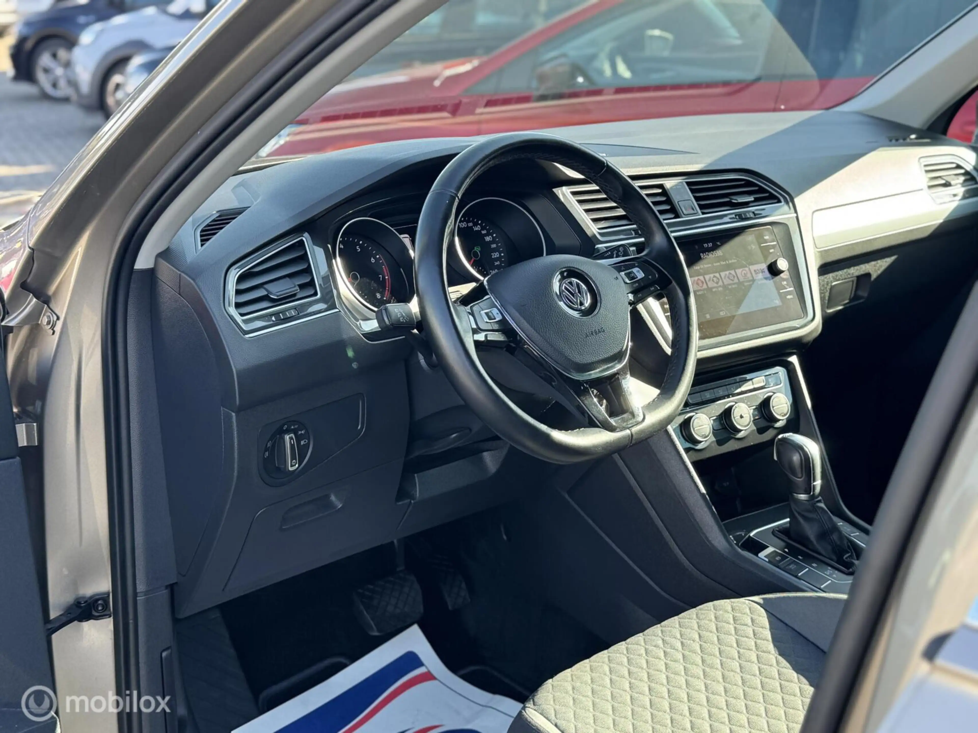 Volkswagen Tiguan 1.5 TSI ACT Comfortline — photo 11