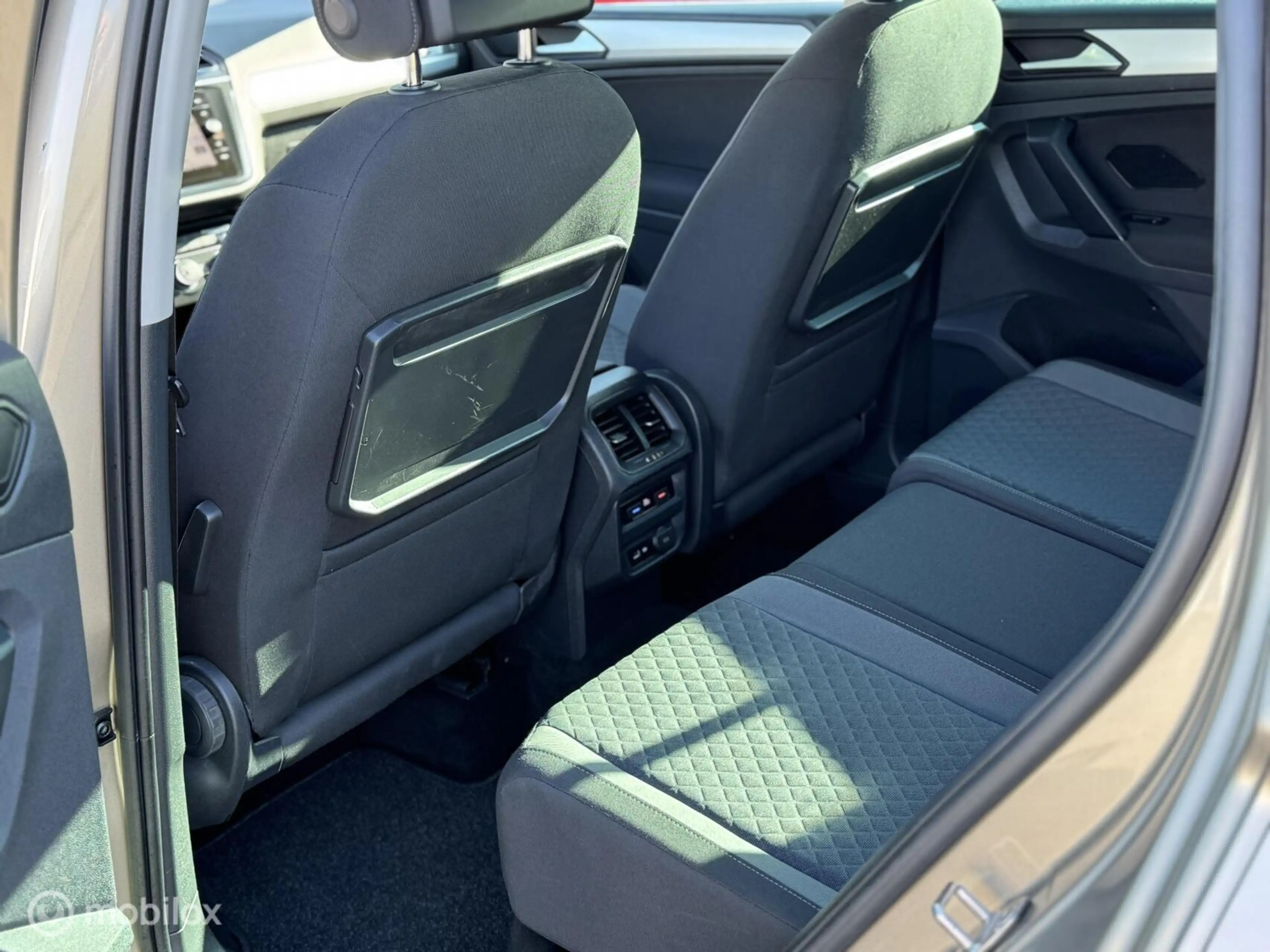 Volkswagen Tiguan 1.5 TSI ACT Comfortline — photo 17