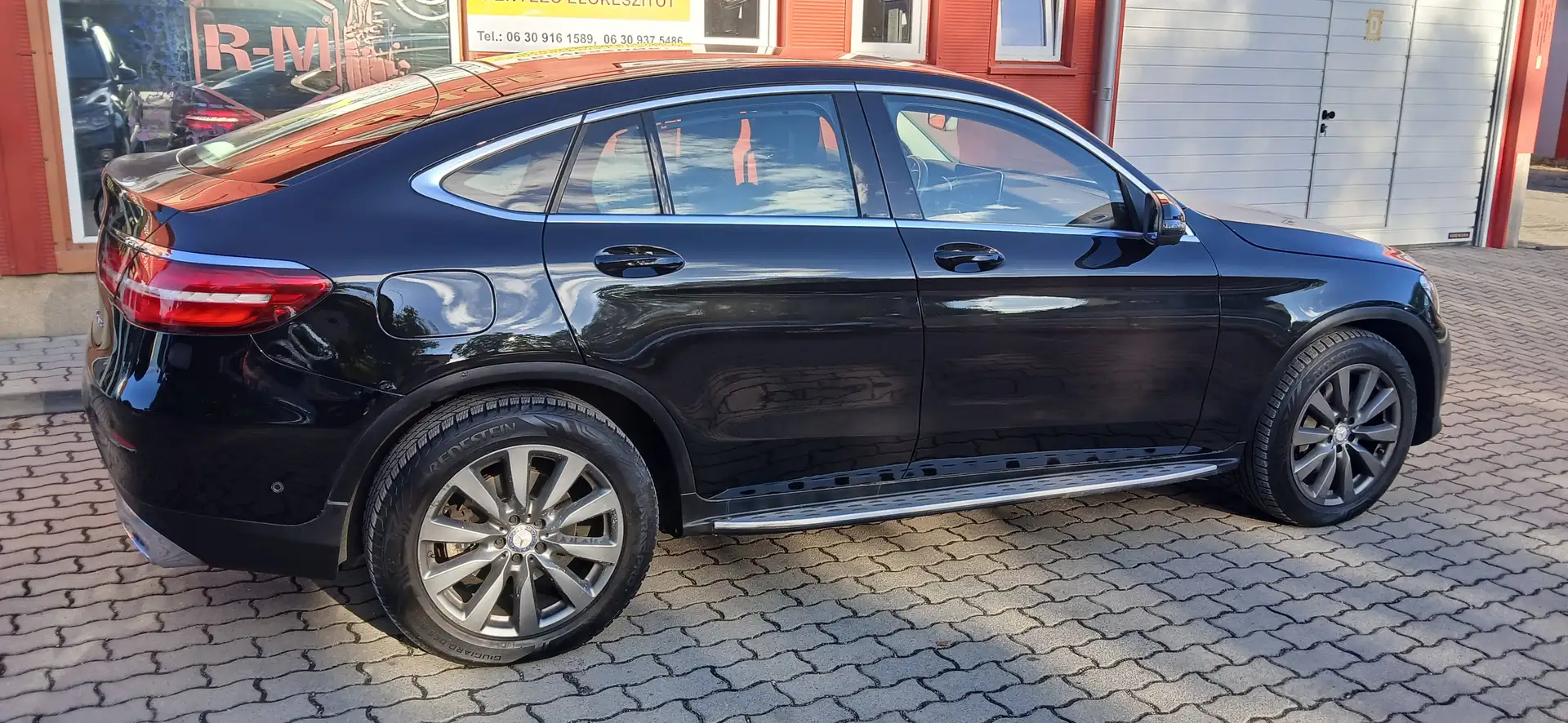 Mercedes-Benz GLC 250 GLC 250 d Coupé 4MATIC Aut. Schwarz - 1