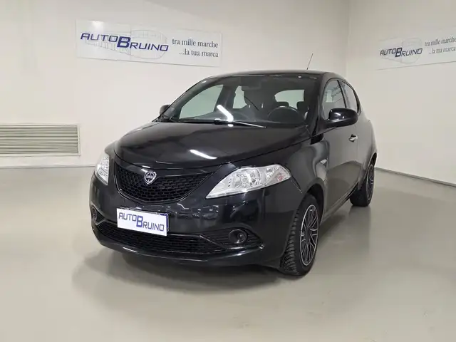 Lancia Ypsilon 1.2 69cv GPL Ecochic Gold