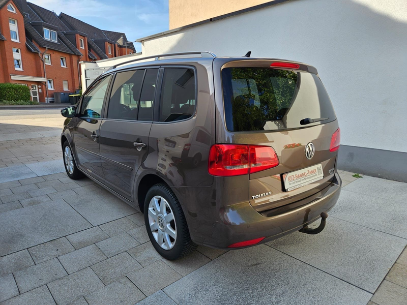 Volkswagen Touran Life BMT — photo 4