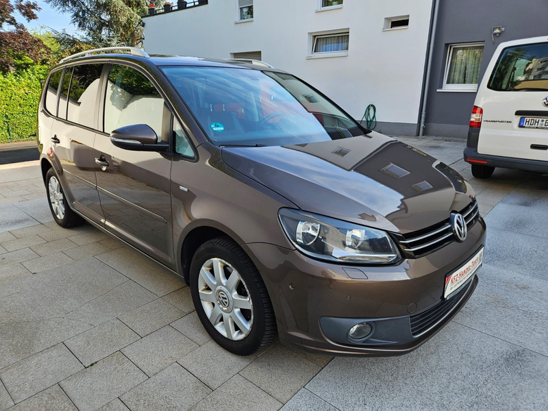 Volkswagen Touran Life BMT — photo 9
