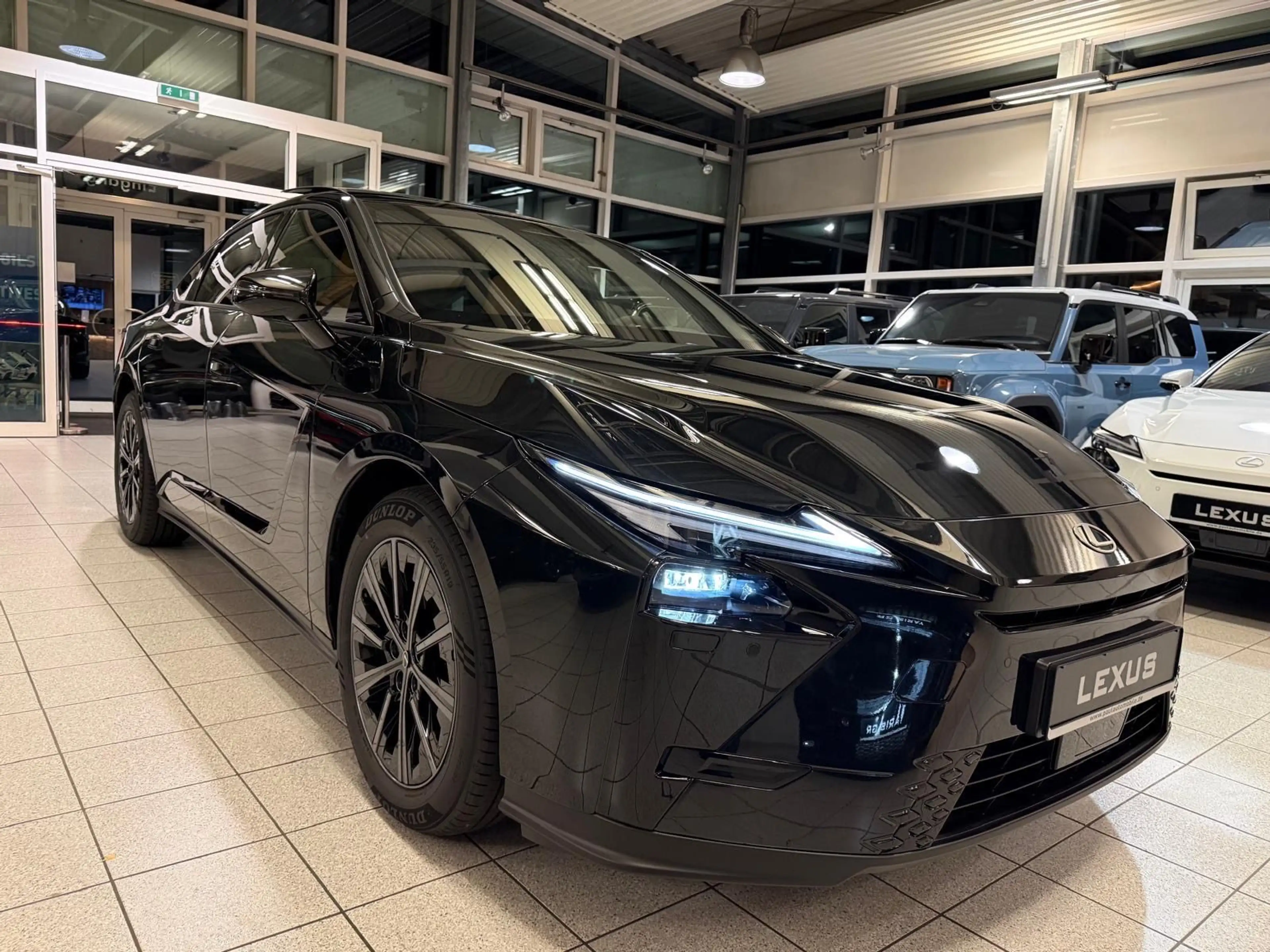 Lexus ES 300 h Comfort-MOD 27-PANORAMA-KAMERA-ON STOCK — photo 3