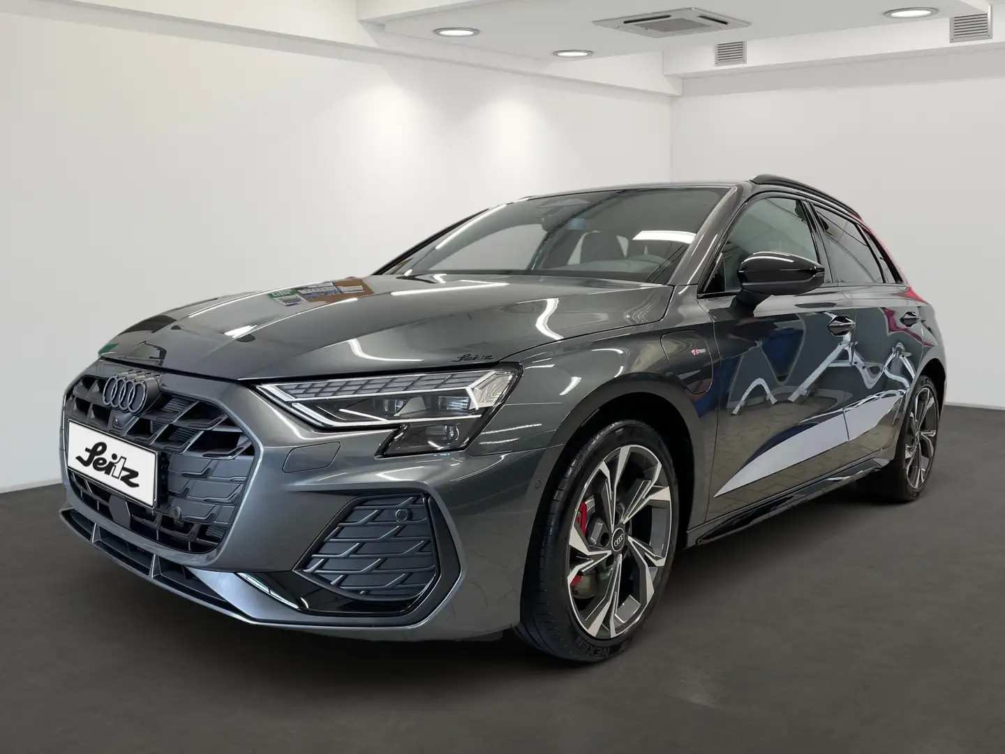 Audi A3 Sportback 45 TFSI e S line *MATRIX*KAMERA*NAVI* Grau - 2