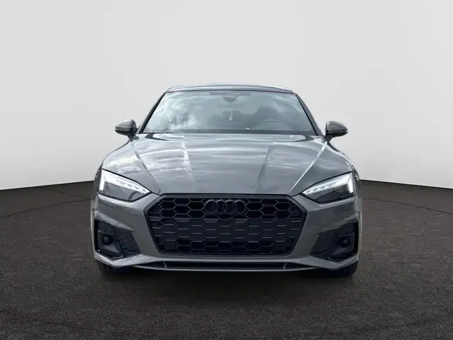 Audi A5 view 3