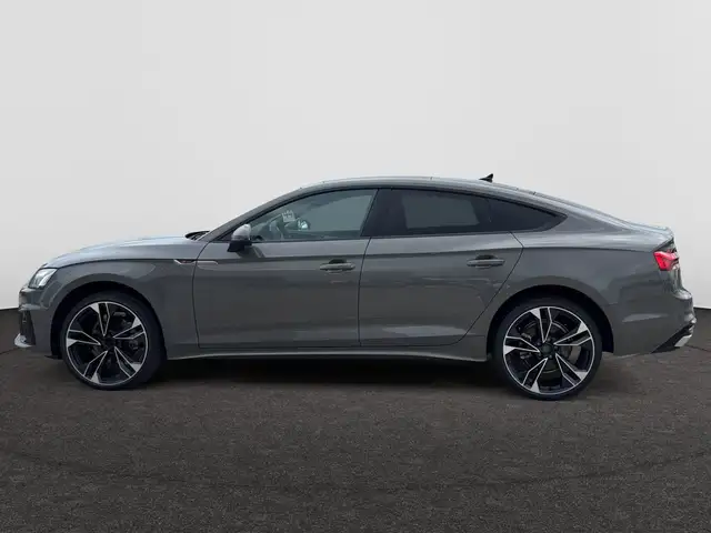 Audi A5 view 8