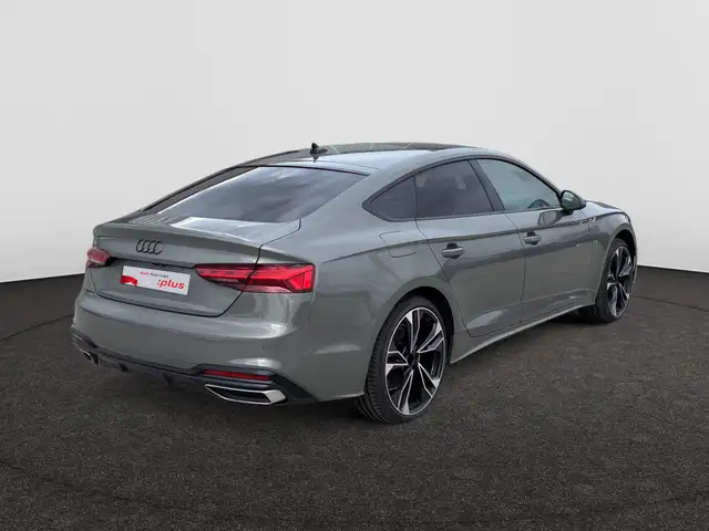 Audi A5 view 5