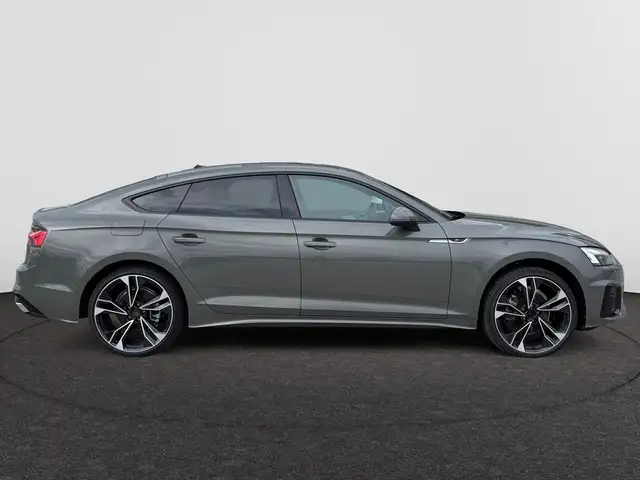 Audi A5 view 7