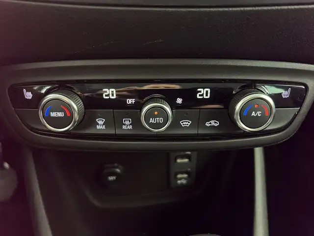Opel Crossland view 12