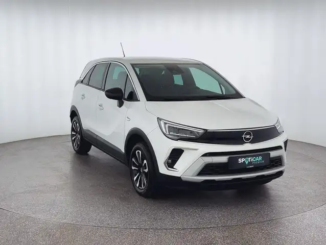 Opel Crossland view 3