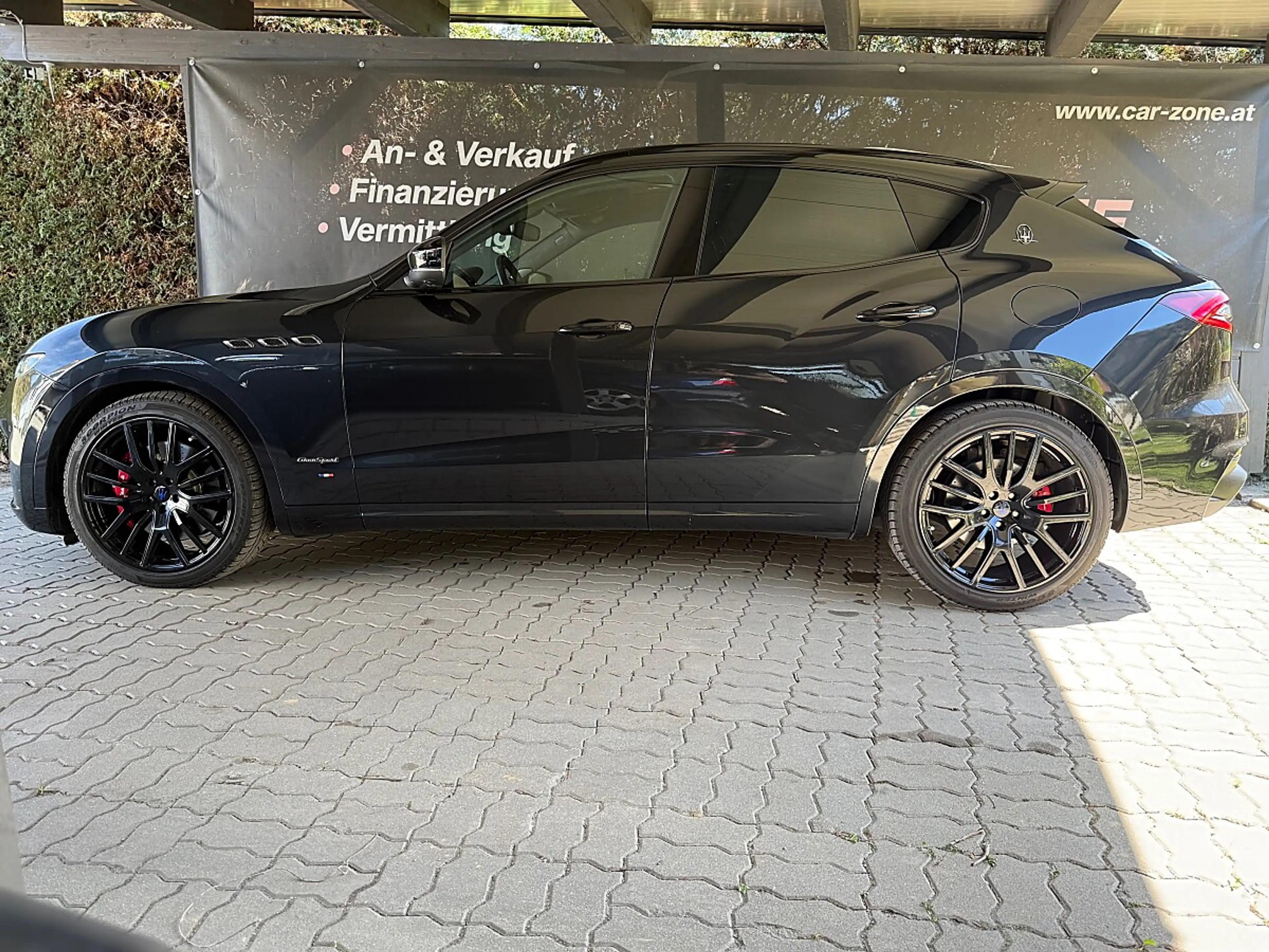 Maserati Levante S Q4 GranSport *Nerissimo*Vollausstattung* — photo 3