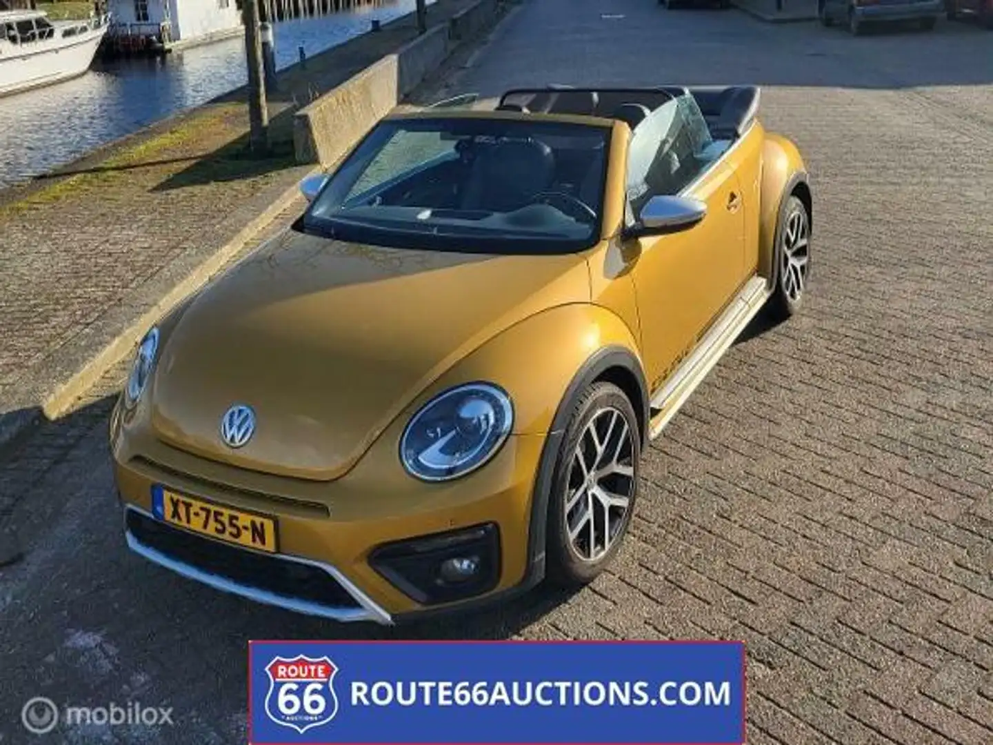 Volkswagen Beetle Dune Cabriolet - 2017 | Route 66 Auctions Geel - 1