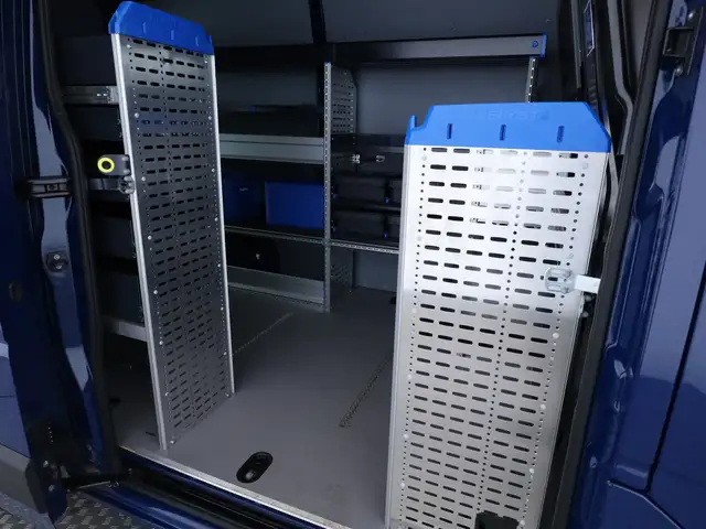 Renault Master view 11