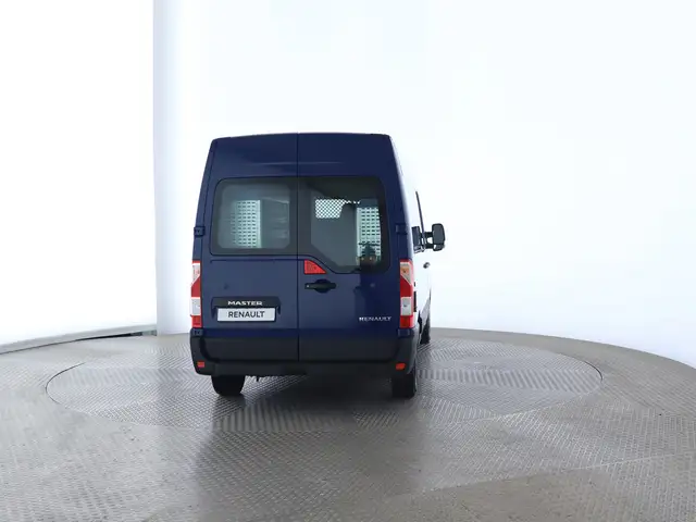Renault Master view 4