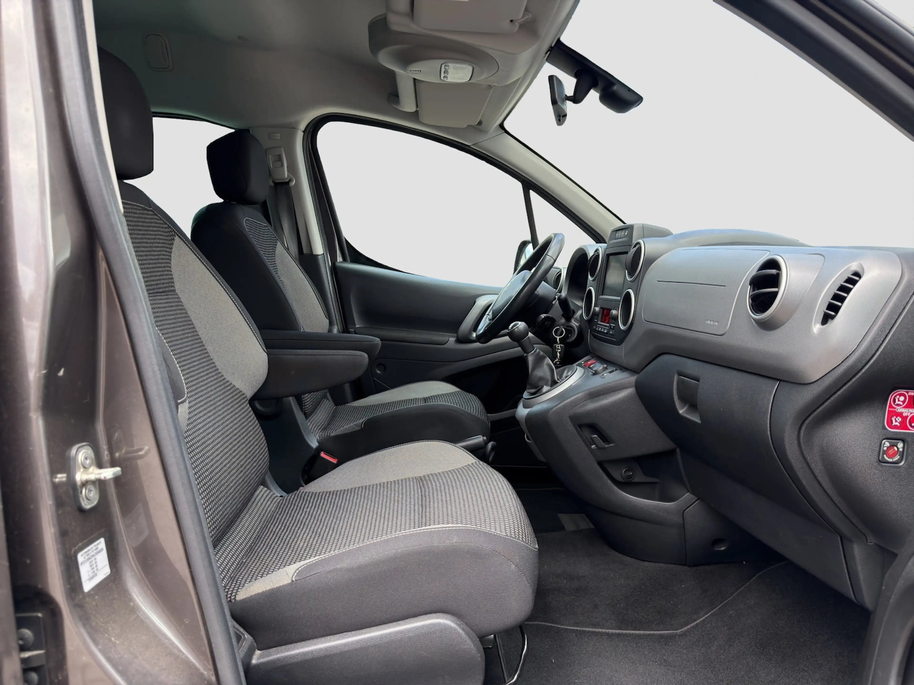 Peugeot Partner Allure 1.2 Pure Tech Klimaaut.Temp — photo 10