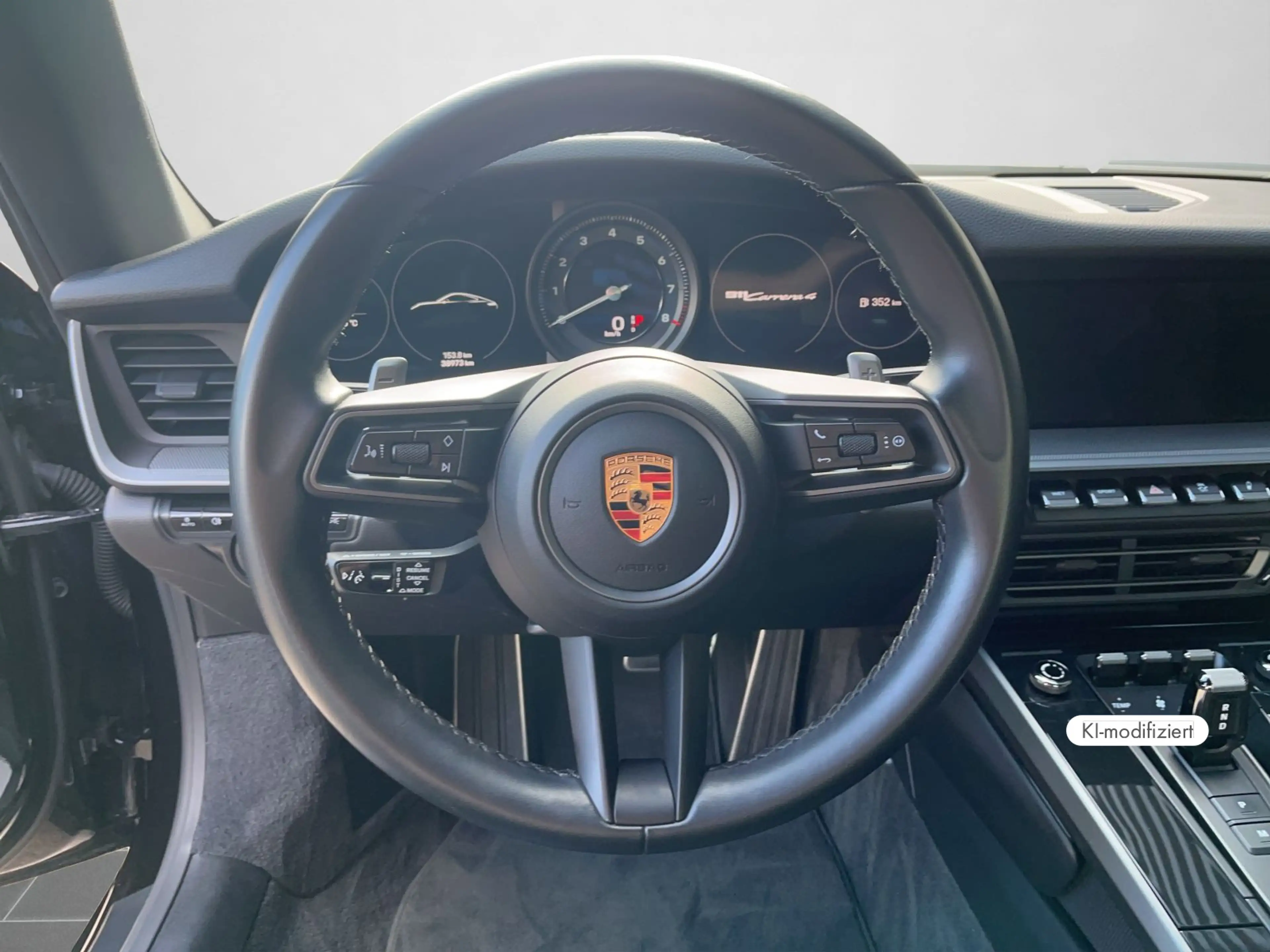 Porsche 992 (911) Carrera 4 — photo 10