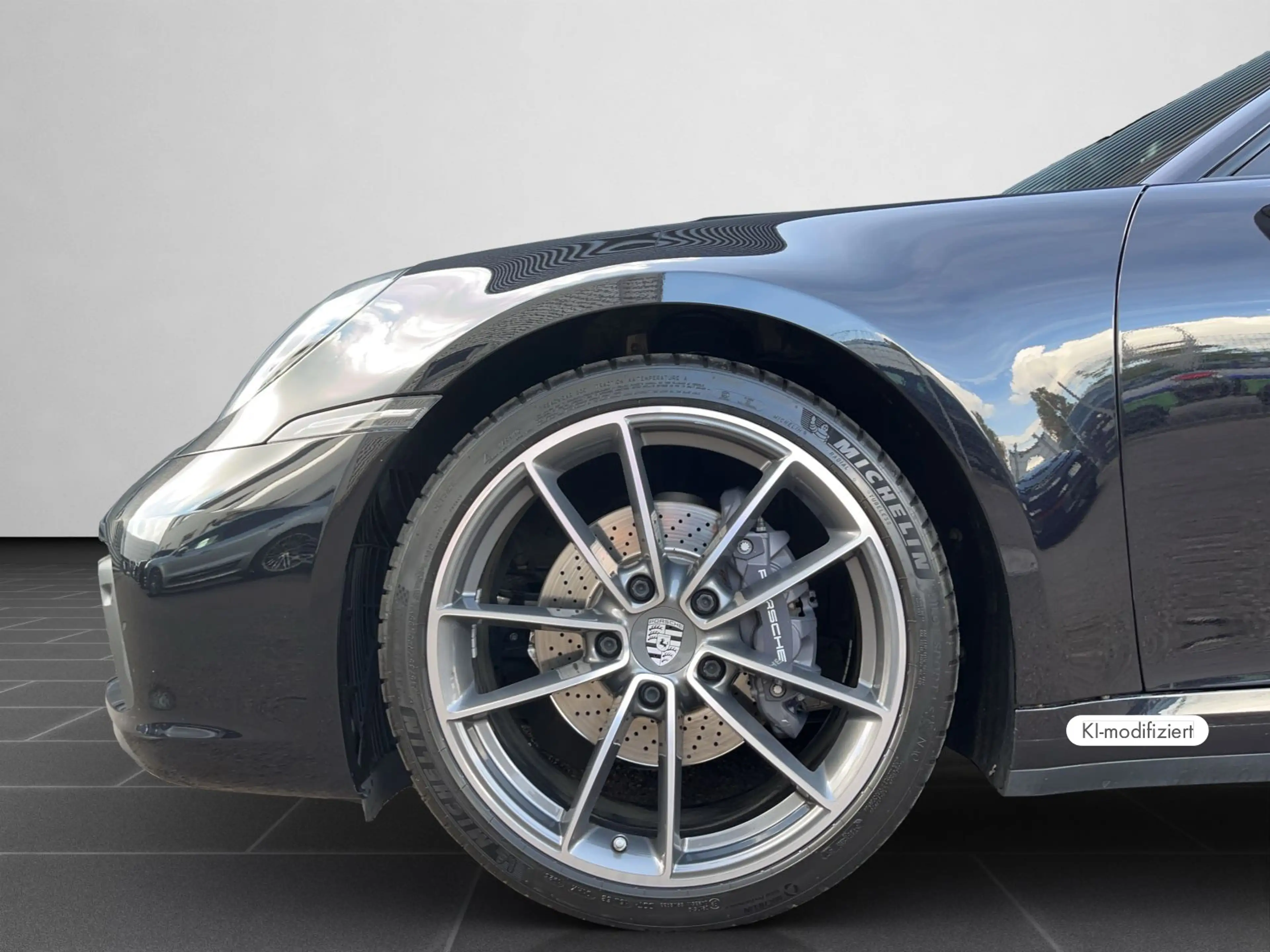 Porsche 992 (911) Carrera 4 — photo 8