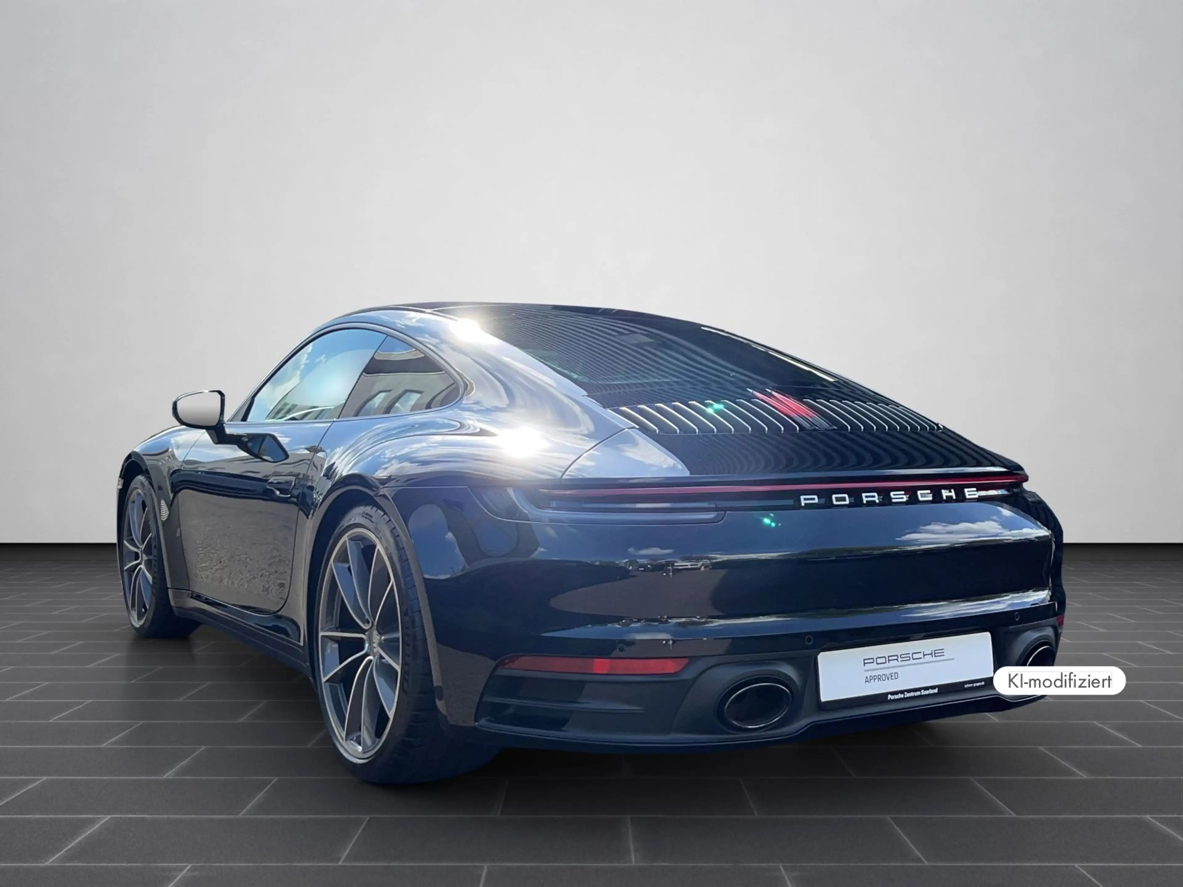 Porsche 992 (911) Carrera 4 — photo 3
