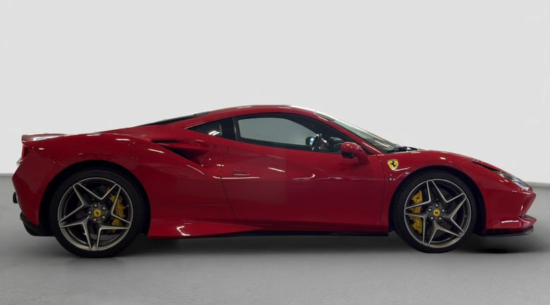 Ferrari F8 Tributo — photo 9