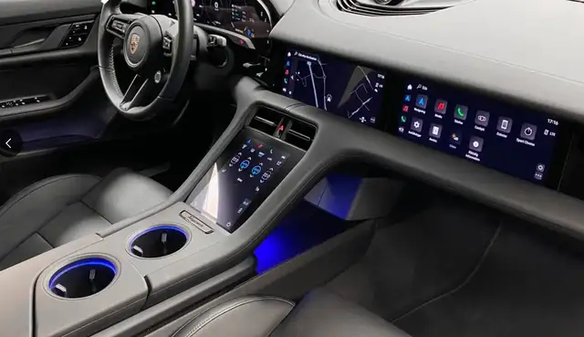Porsche Taycan view 15