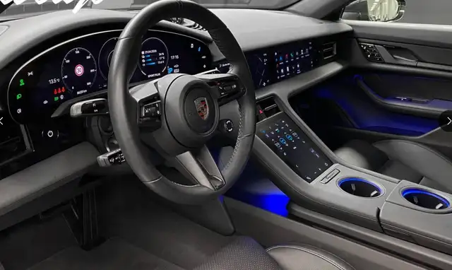 Porsche Taycan view 8
